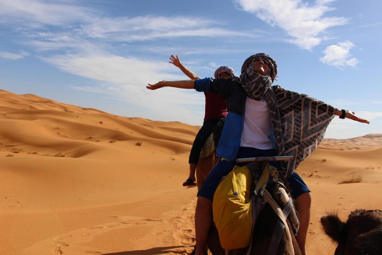 Desert Camel Trekking Camp Мерзуга Екстер'єр фото