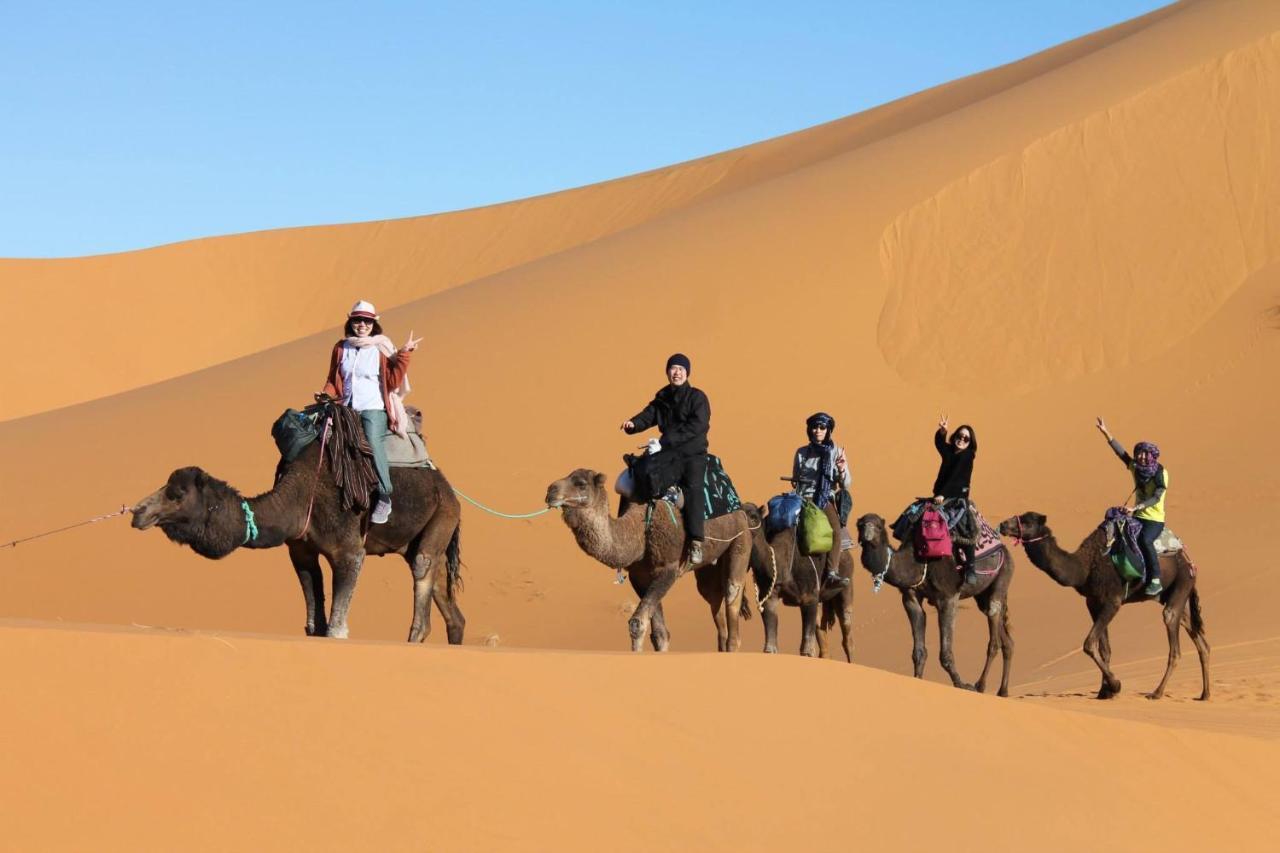 Desert Camel Trekking Camp Мерзуга Екстер'єр фото