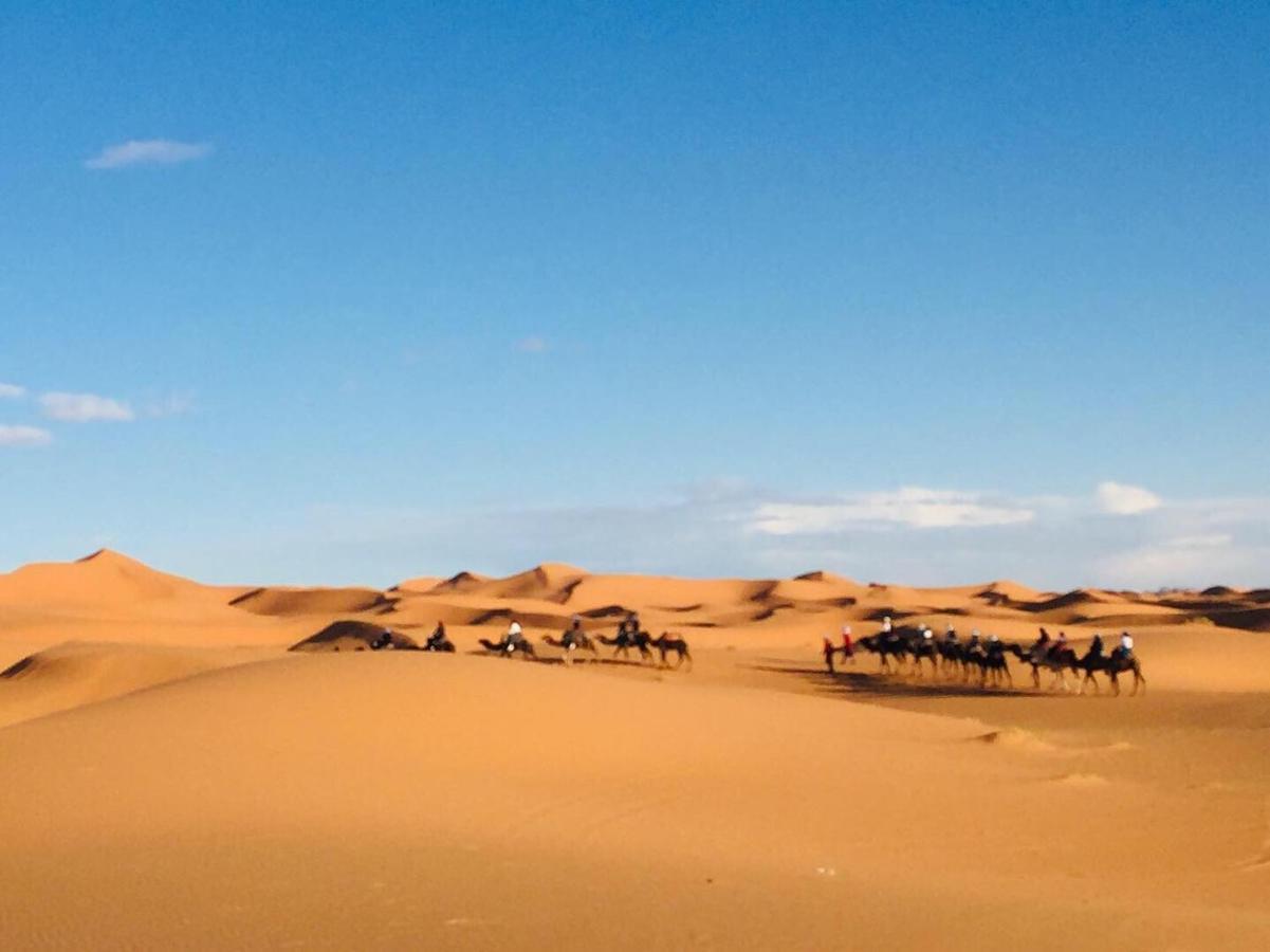 Desert Camel Trekking Camp Мерзуга Екстер'єр фото