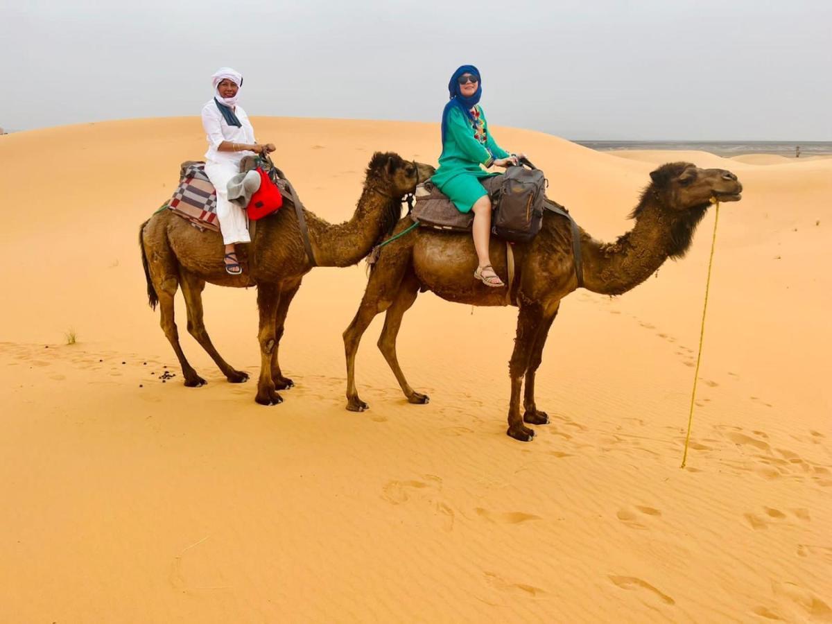 Desert Camel Trekking Camp Мерзуга Екстер'єр фото