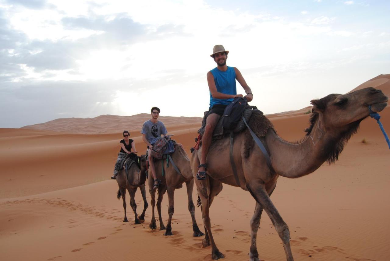 Desert Camel Trekking Camp Мерзуга Екстер'єр фото