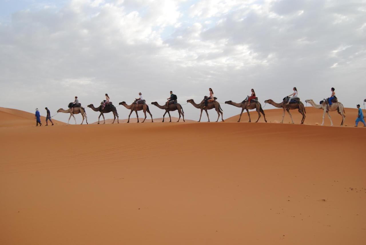 Desert Camel Trekking Camp Мерзуга Екстер'єр фото