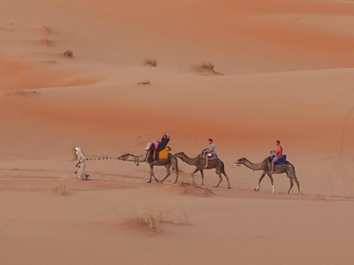 Desert Camel Trekking Camp Мерзуга Екстер'єр фото